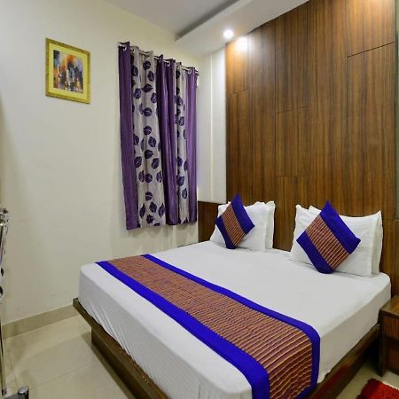 Hotel International Neelam Near New Delhi Railway Station Нью-Делі Екстер'єр фото