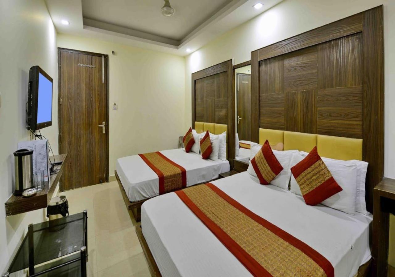 Hotel International Neelam Near New Delhi Railway Station Нью-Делі Екстер'єр фото