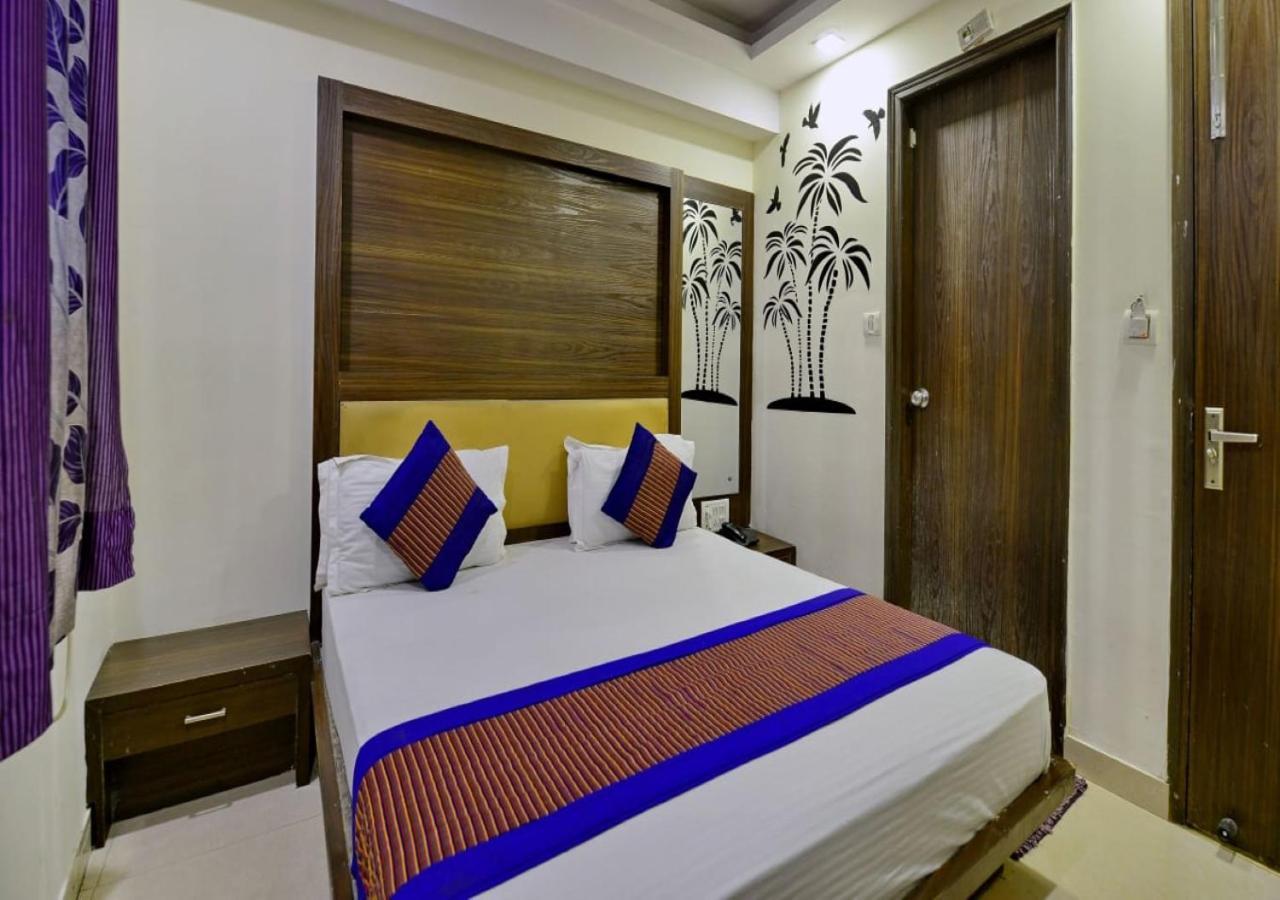 Hotel International Neelam Near New Delhi Railway Station Нью-Делі Екстер'єр фото