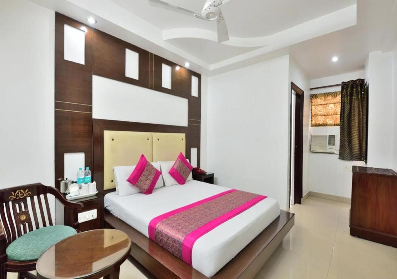 Hotel International Neelam Near New Delhi Railway Station Нью-Делі Екстер'єр фото