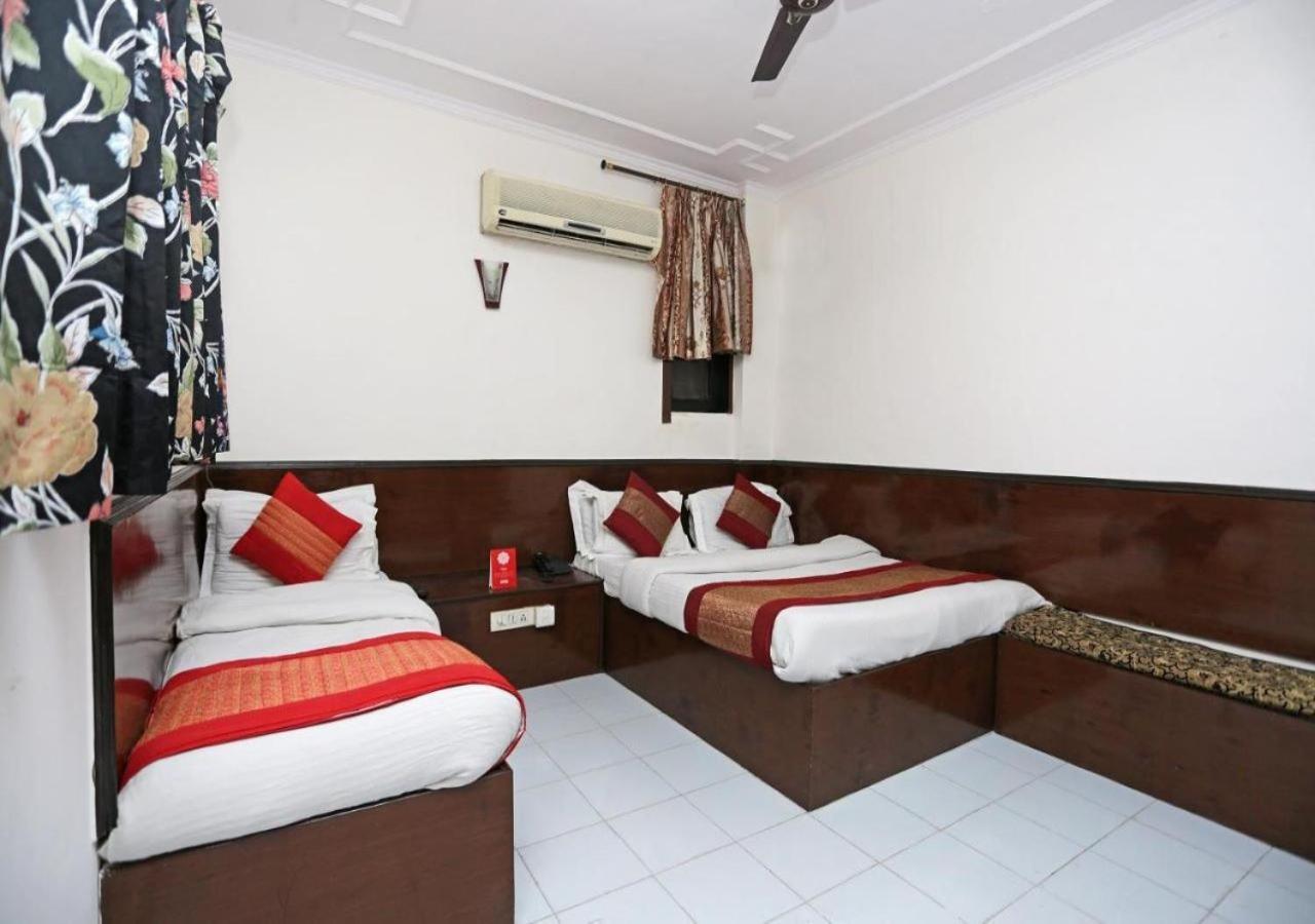 Hotel International Neelam Near New Delhi Railway Station Нью-Делі Екстер'єр фото