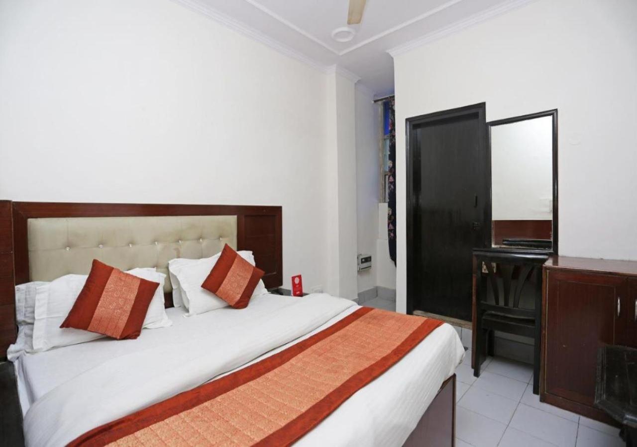Hotel International Neelam Near New Delhi Railway Station Нью-Делі Екстер'єр фото